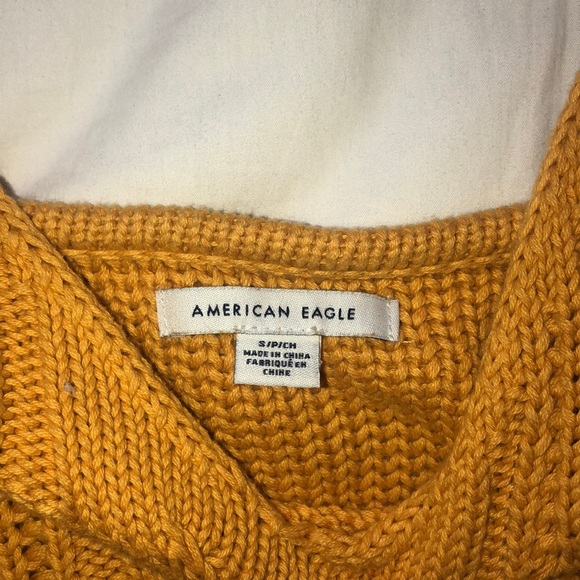 American Eagle Yellow Sweater Crop Top - Picture 3 of 3